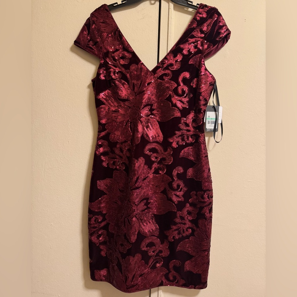 Women’s Guess sequin and velvet mini dress size 8
